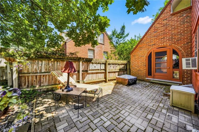 19621 Sussex Road, Shaker Heights, OH 44122