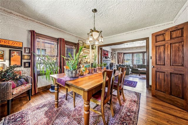 19621 Sussex Road, Shaker Heights, OH 44122