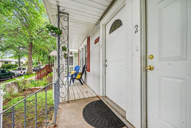 956 Juno Avenue, Saint Paul, MN 55102