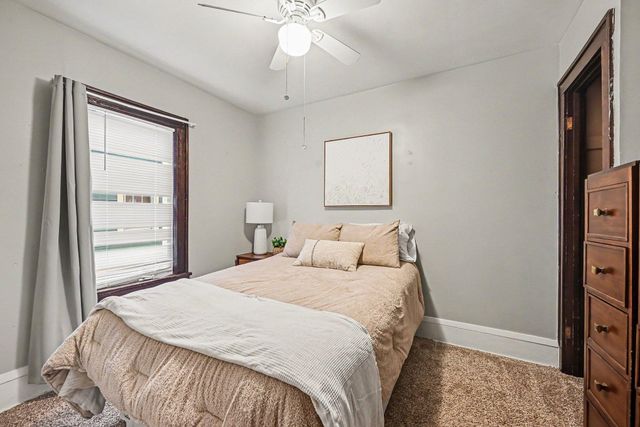 956 Juno Avenue, Saint Paul, MN 55102
