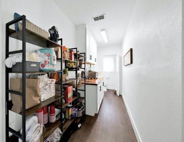 7067 Tucker Lane, Redding, CA 96002