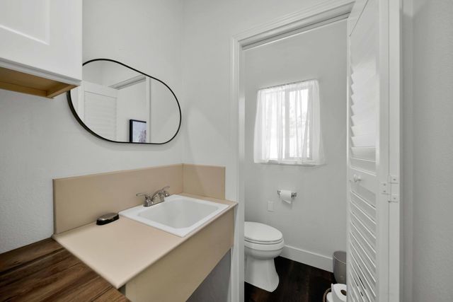 7067 Tucker Lane, Redding, CA 96002