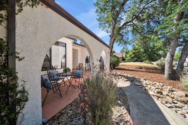 7067 Tucker Lane, Redding, CA 96002