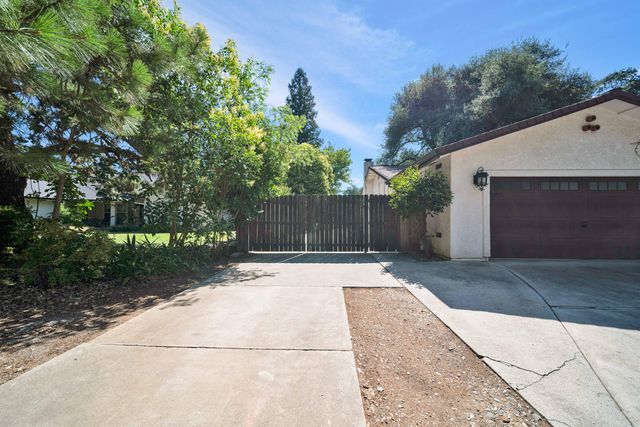 7067 Tucker Lane, Redding, CA 96002