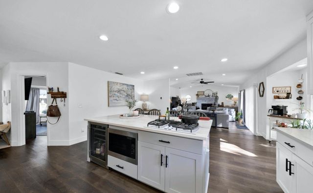 7067 Tucker Lane, Redding, CA 96002