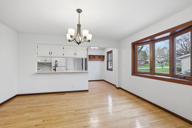 6610 Lucia Lane NE, Fridley, MN 55432