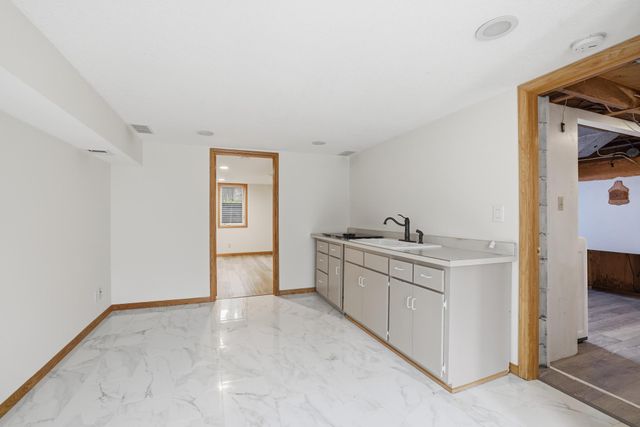 6610 Lucia Lane NE, Fridley, MN 55432