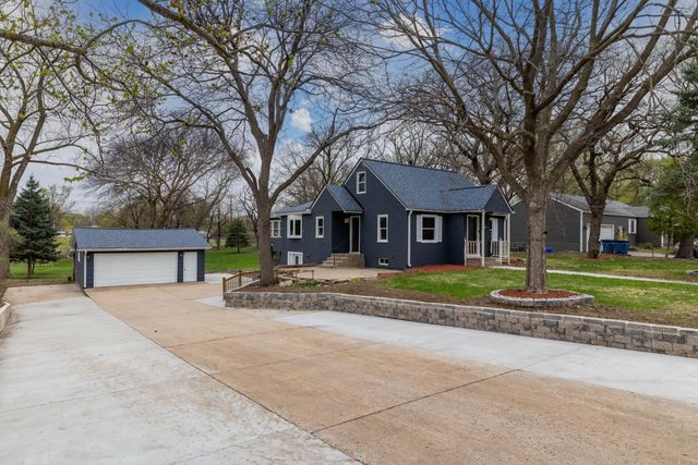 6610 Lucia Lane NE, Fridley, MN 55432