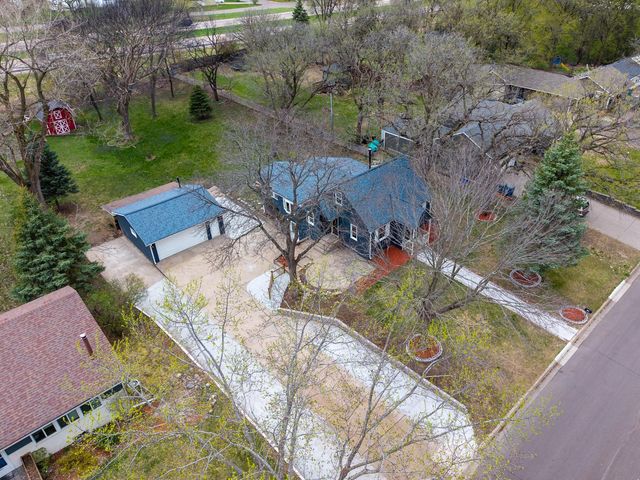 6610 Lucia Lane NE, Fridley, MN 55432
