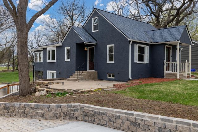 6610 Lucia Lane NE, Fridley, MN 55432