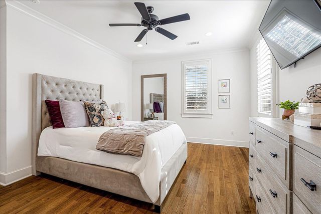 2302 MADISON AVE, Memphis, TN 38104