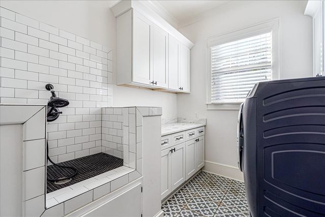 2302 MADISON AVE, Memphis, TN 38104