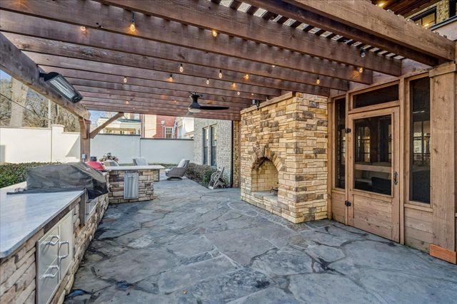 2302 MADISON AVE, Memphis, TN 38104