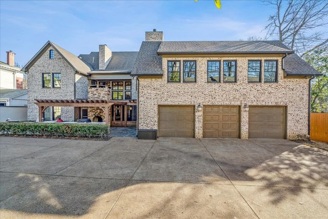 2302 MADISON AVE, Memphis, TN 38104