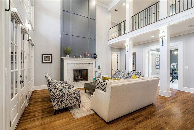 2302 MADISON AVE, Memphis, TN 38104