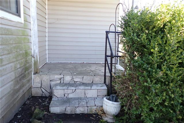 318 E Ohio Street, Clinton, MO 64735