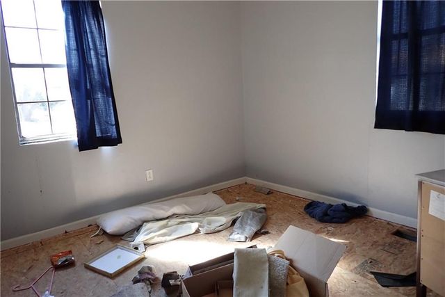 318 E Ohio Street, Clinton, MO 64735