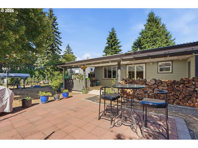 1270 E JEFFERSON St, Stayton, OR 97383