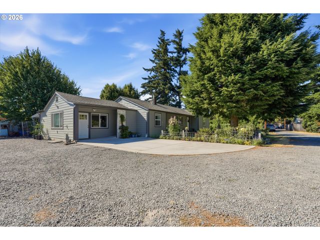 1270 E JEFFERSON St, Stayton, OR 97383