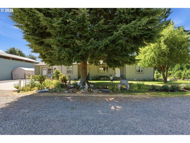 1270 E JEFFERSON St, Stayton, OR 97383