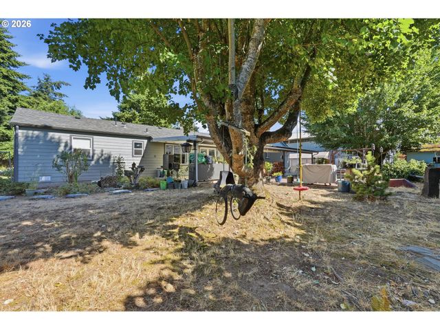 1270 E JEFFERSON St, Stayton, OR 97383