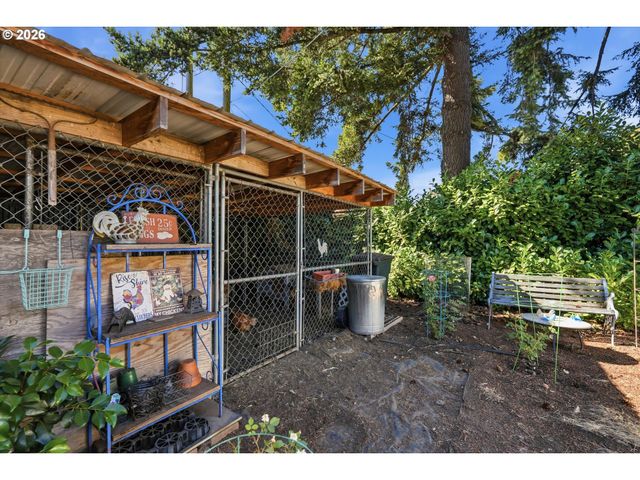 1270 E JEFFERSON St, Stayton, OR 97383