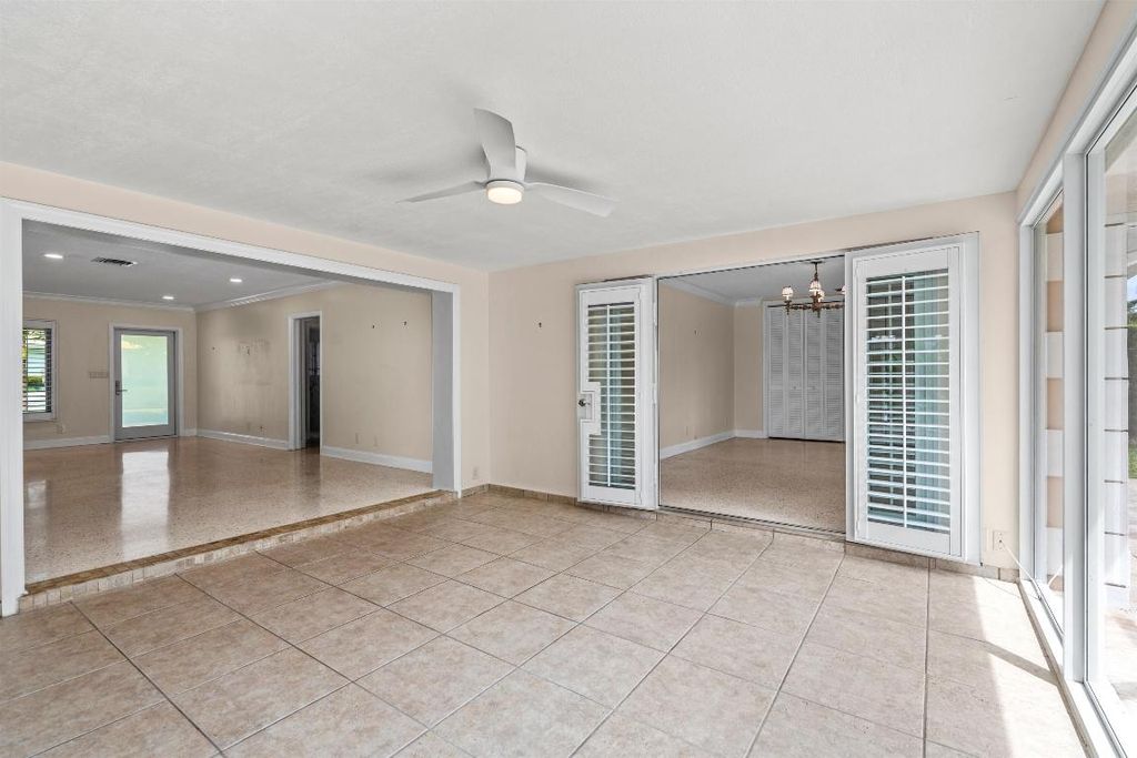 Image 16 of property listing at 670 Juneberry Court, Boca Raton, FL 33486