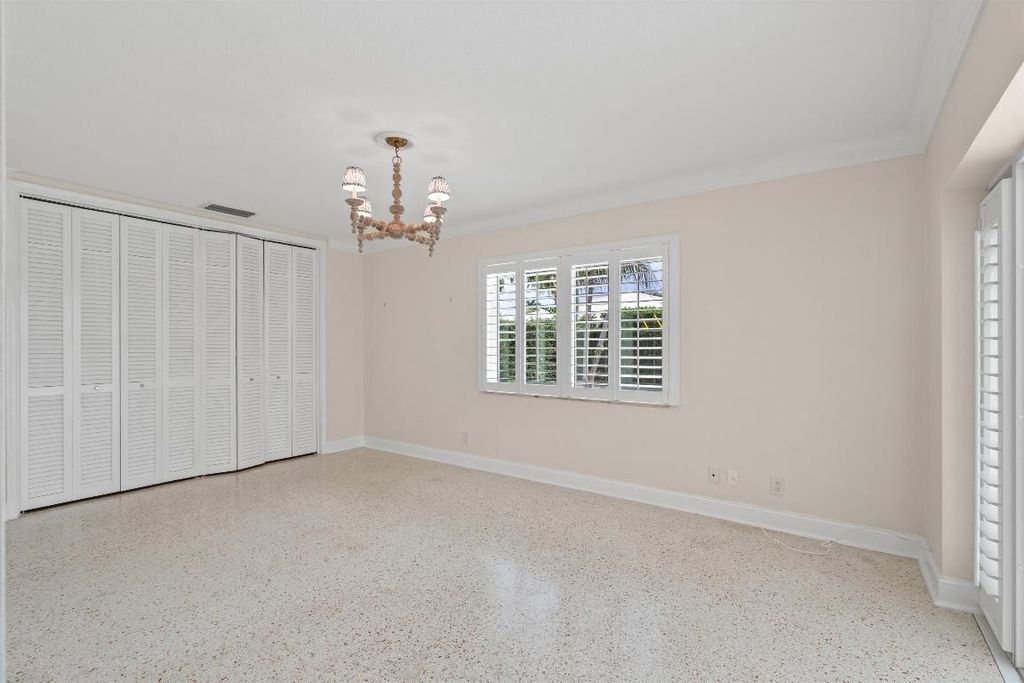 Image 18 of property listing at 670 Juneberry Court, Boca Raton, FL 33486