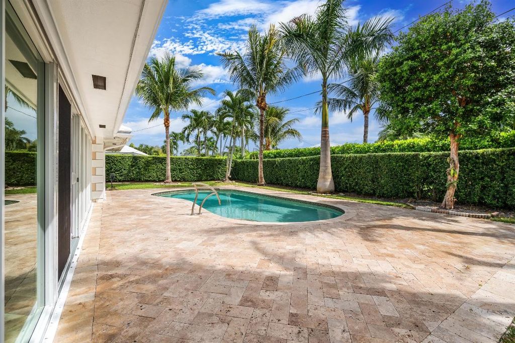 Image 24 of property listing at 670 Juneberry Court, Boca Raton, FL 33486