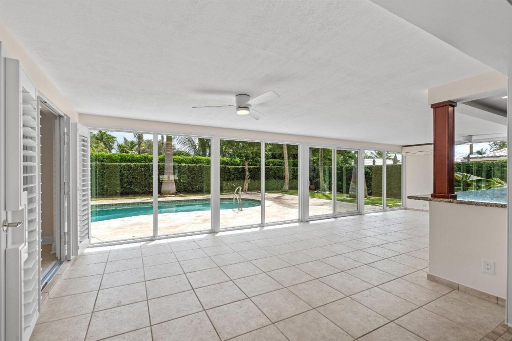 Image 5 of property listing at 670 Juneberry Court, Boca Raton, FL 33486