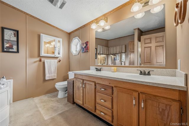 83 Pine Drive, Bloomingburg, NY 12721