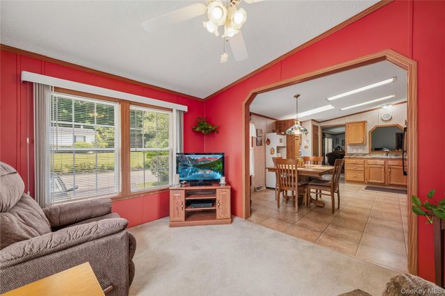 83 Pine Drive, Bloomingburg, NY 12721