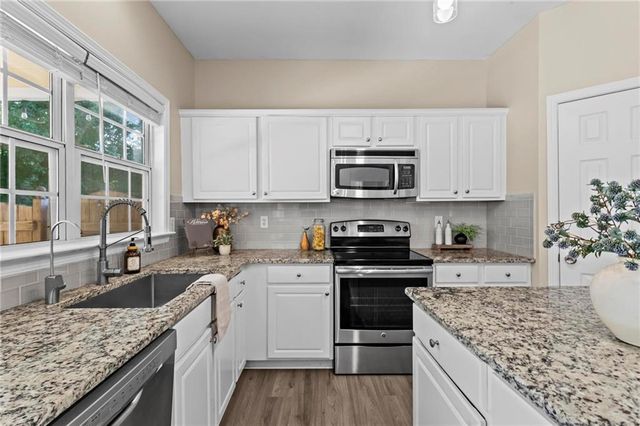 2873 Donamire Lane NW, Kennesaw, GA 30144