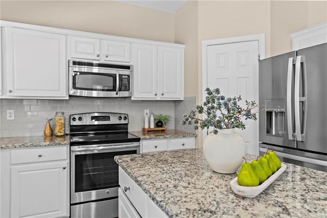2873 Donamire Lane NW, Kennesaw, GA 30144