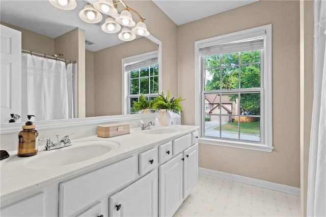 2873 Donamire Lane NW, Kennesaw, GA 30144
