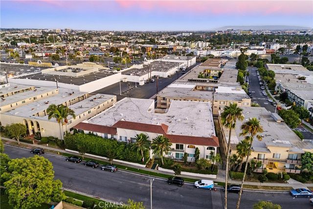 5376 Fairview Boulevard 209, Los Angeles, CA 90056