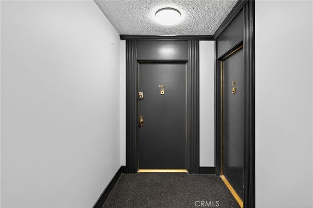 5376 Fairview Boulevard 209, Los Angeles, CA 90056