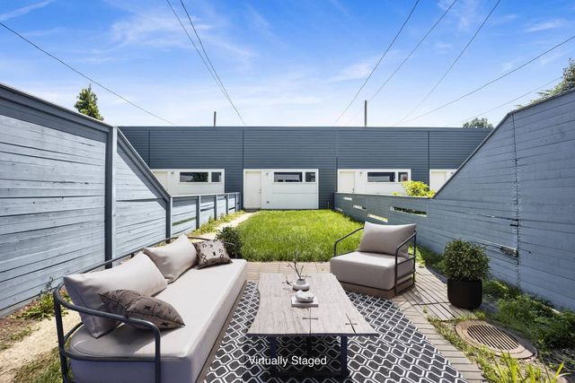 2639 N HAMLIN Avenue, Chicago, IL 60647