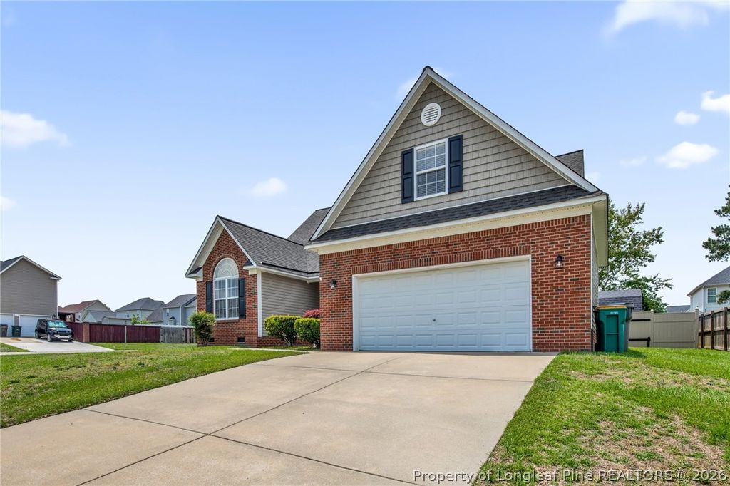 1503 Thoroughbred Trail, Parkton, NC 28371 — photo 2