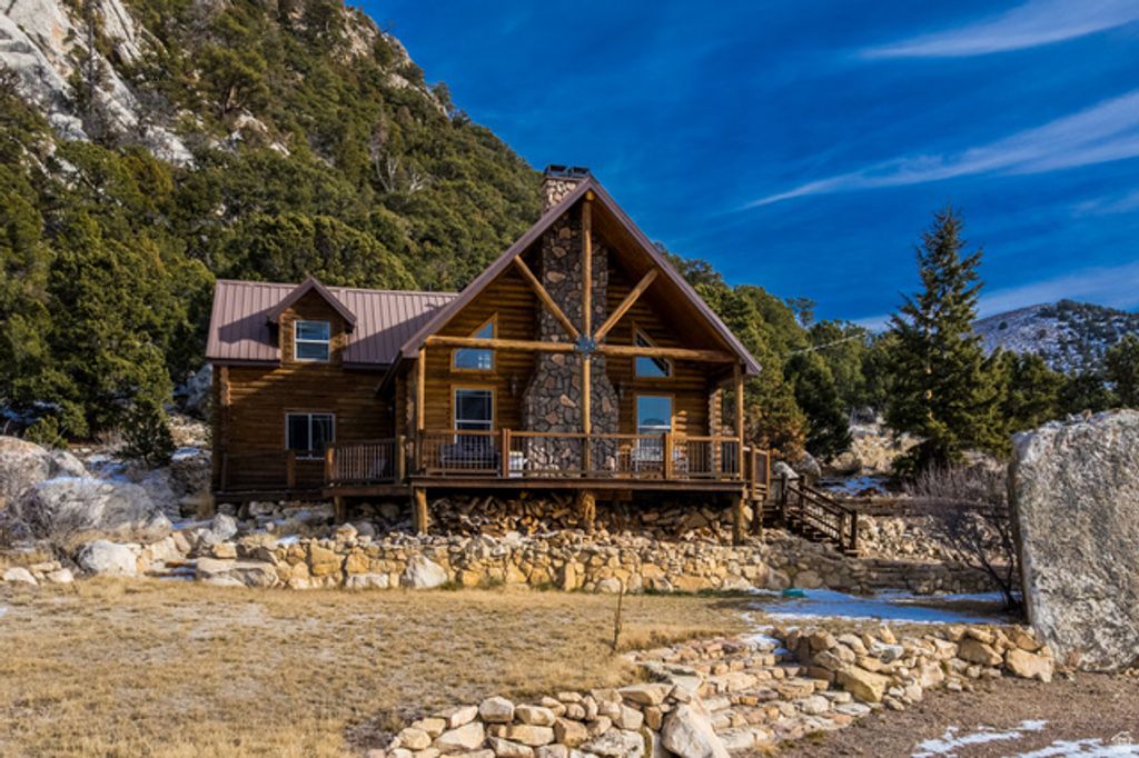 18906 N CANYON RD RIV, Whiterocks, UT 84085