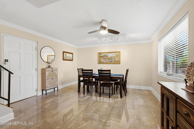 5375 ORTEGA FARMS Boulevard 102, Jacksonville, FL 32210