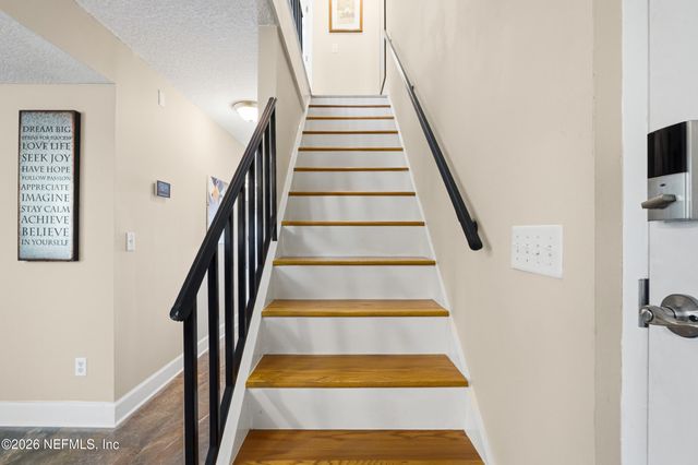 5375 ORTEGA FARMS Boulevard 102, Jacksonville, FL 32210