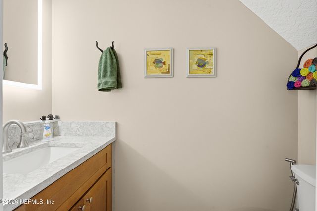 5375 ORTEGA FARMS Boulevard 102, Jacksonville, FL 32210