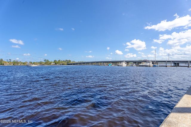 5375 ORTEGA FARMS Boulevard 102, Jacksonville, FL 32210