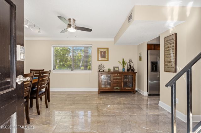 5375 ORTEGA FARMS Boulevard 102, Jacksonville, FL 32210