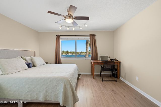 5375 ORTEGA FARMS Boulevard 102, Jacksonville, FL 32210