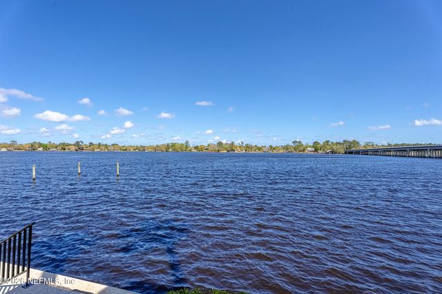 5375 ORTEGA FARMS Boulevard 102, Jacksonville, FL 32210