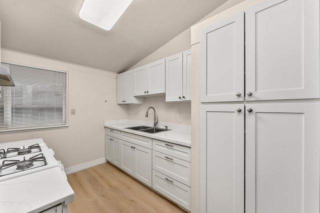 317 Brookwood Rd, Roseville, CA 95678