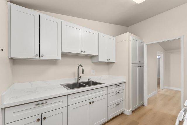 317 Brookwood Rd, Roseville, CA 95678