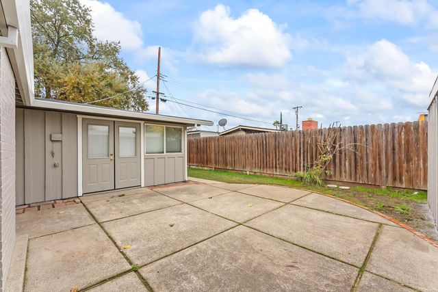 317 Brookwood Rd, Roseville, CA 95678